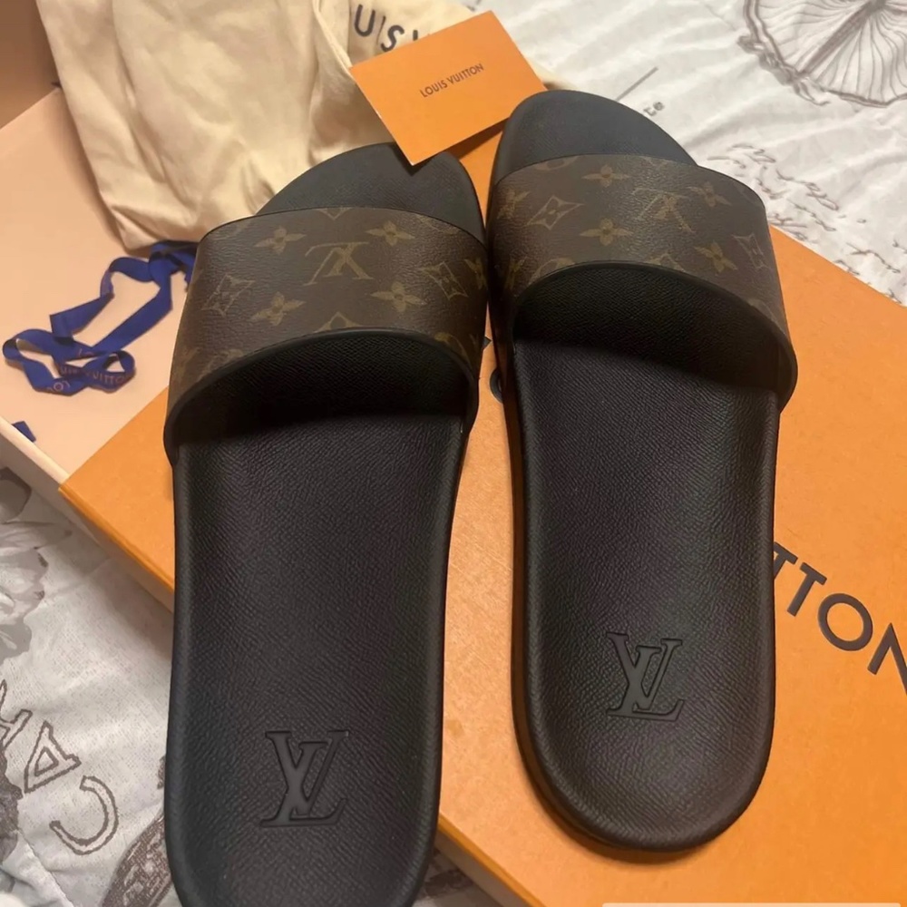 Men slides